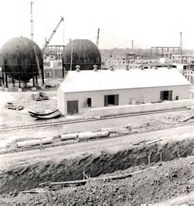 Polymer plant under construction in 1942.